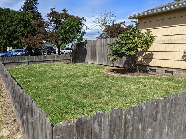 Building Photo - Nice 2-Bedroom, 1-Bath Corner Lot Home In ...