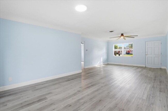 Foto del edificio - 5897 5th St S