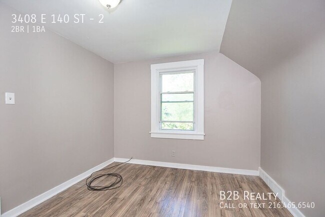 Foto del edificio - 3408 E 140th St