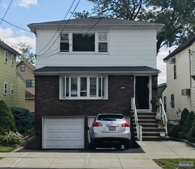 Primary Photo - 432 Davis Ave