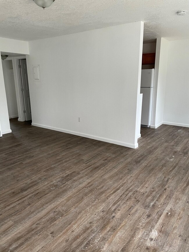 Foto del edificio - 825 Tomlinson St