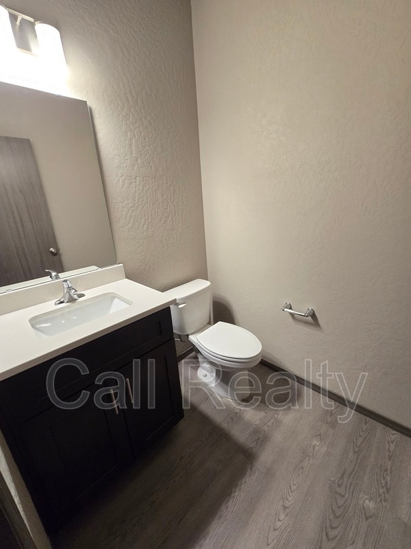 Foto del edificio - 9616 E Nixon Ln