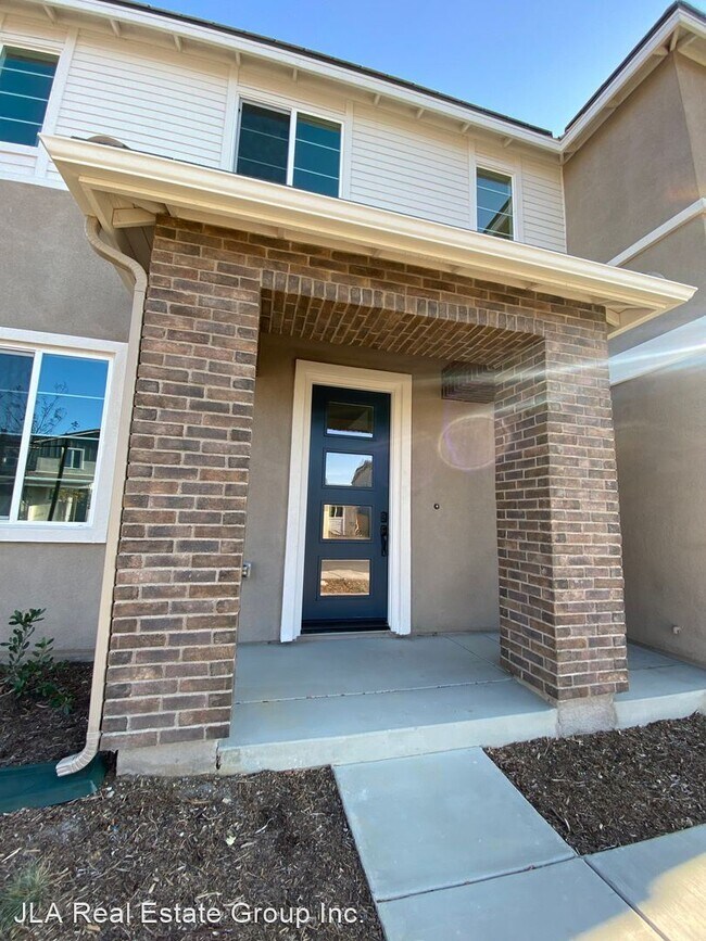 Foto del edificio - 5 br, 3 bath House - 35475 Alexandria Way ...