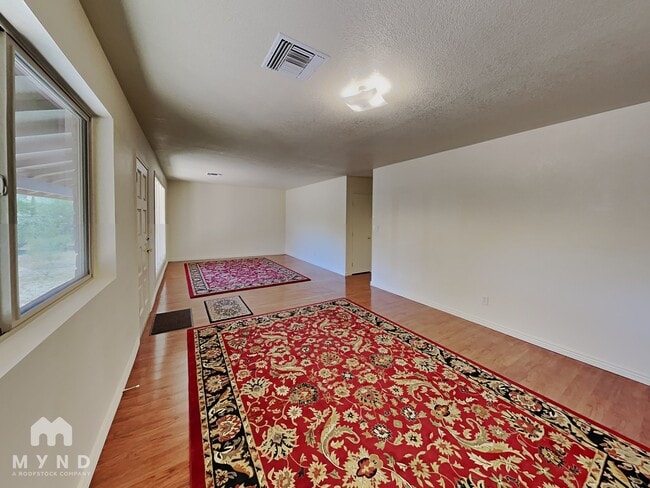Building Photo - 7900 N Leonardo Da Vinci Way