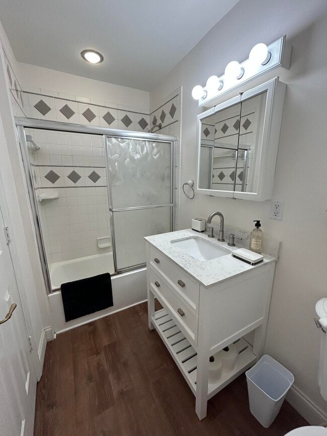 Foto del edificio - 13383 Bedford Mews Ct