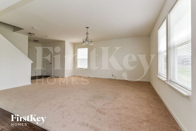 Foto del edificio - 8115 Fisher Bend Dr