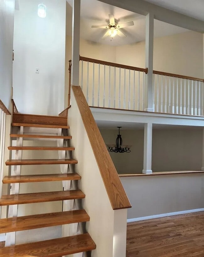Building Photo - 295 Gemini Dr