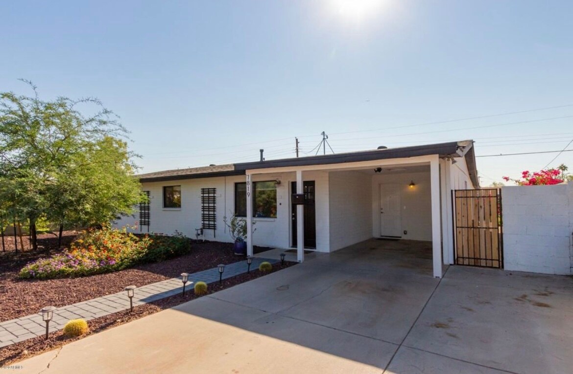 Foto principal - 7819 E Garfield St