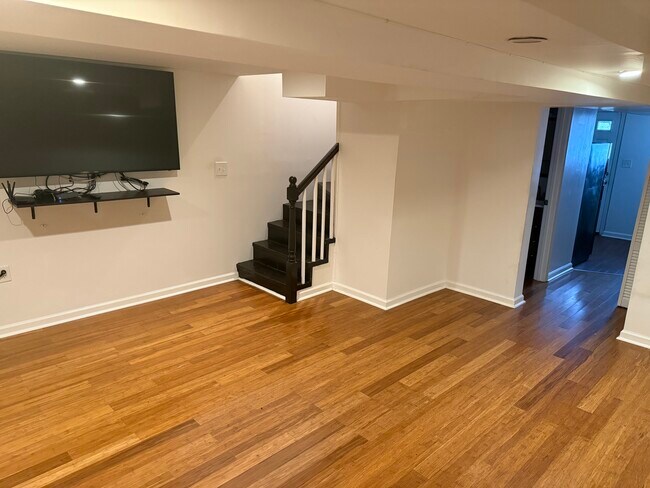 Foto del edificio - 4020 Blaine St NE