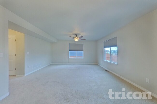 Foto del edificio - 9972 Emerald Vista Dr
