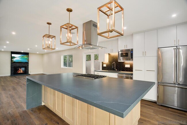 Foto del edificio - 5961 Camber Dr