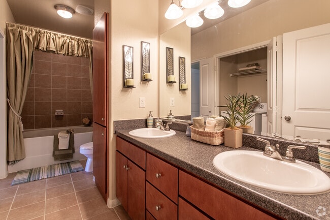 1HAB, 1BA - 850 ft² - Turnberry - The Lakes at Cypresswood