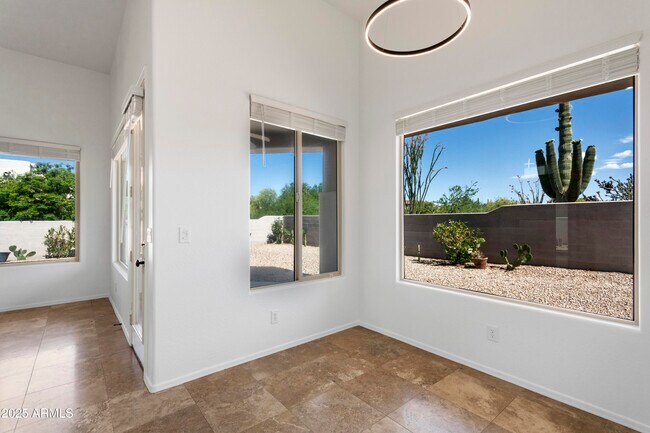 Foto del edificio - 11318 E White Feather Ln