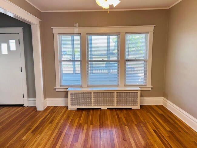 Foto del edificio - Great 3 Bedroom Home Near Whole Foods and ...