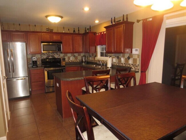 Foto del edificio - Beautiful single family home located in a quiet cul-de-sac