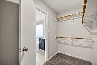 Building Photo - 9241 Clearwood Landing Blvd