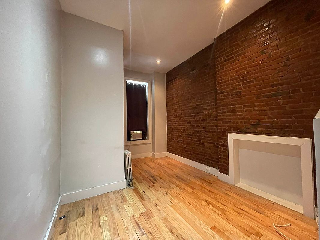 Foto principal - 699 Bushwick Ave