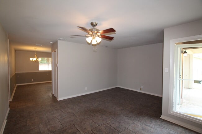 Building Photo - Lease Takeover Opportunity Available! 3 be...