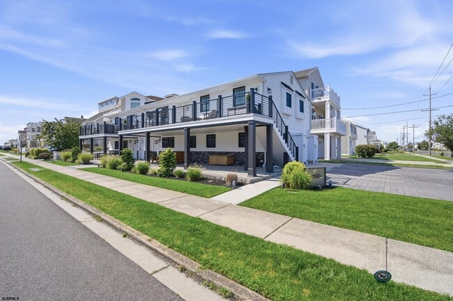 Building Photo - 3800 W Brigantine Ave