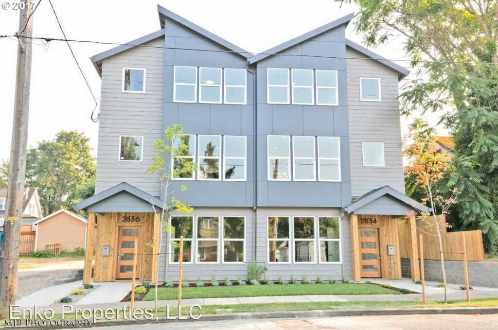 Primary Photo - 2836 NE Killingsworth St