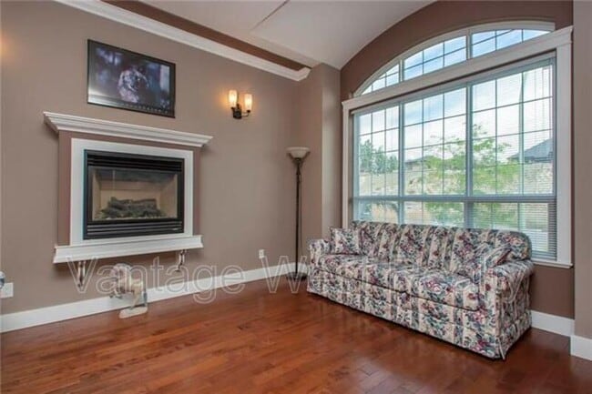 Building Photo - 3083 Lakeview Cove Rd