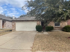 Building Photo - 12970 Vassar Dr