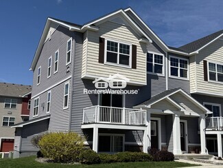 Building Photo - 9690 Independence Cir