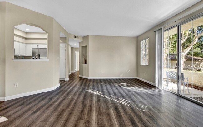 Foto del edificio - 8028 E Far Canyon Way