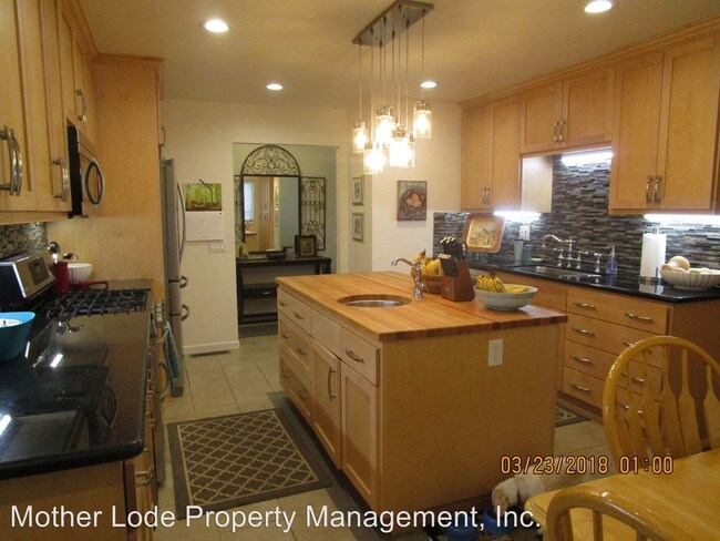 Foto del edificio - 3 br, 2 bath House - 17883 Robin Road