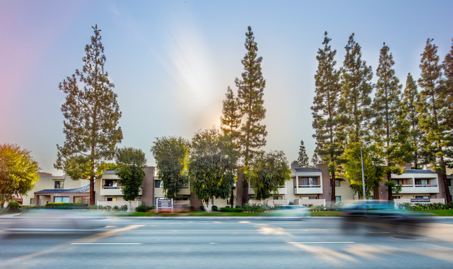 Building Photo - 7810 Topanga Canyon Boulevard, Canoga Park...