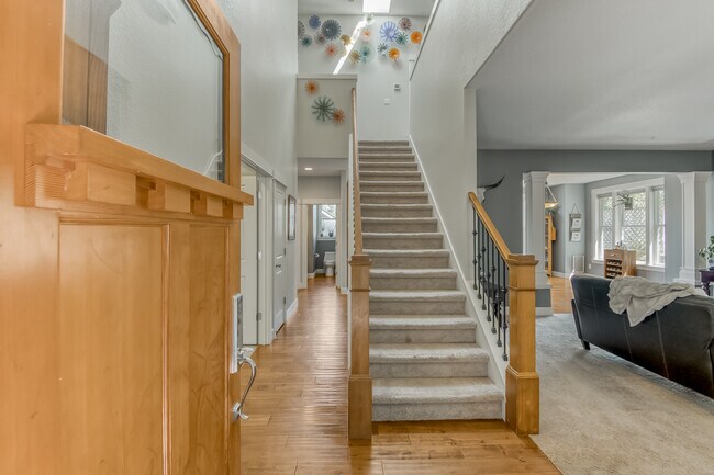 CASA PRINCIPAL - ENTRADA PRINCIPAL - 421 5th Ave