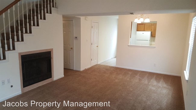 Building Photo - 3534-3536-3536 Prescott Dr