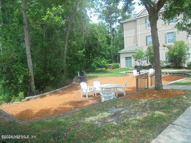 Foto del edificio - 8601 Beach Blvd