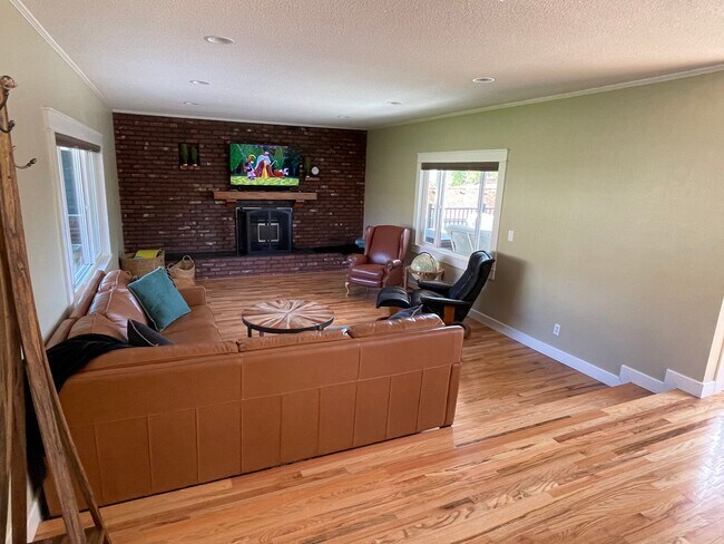 Foto del edificio - Beautiful Kennewick Home for Lease July 1st!