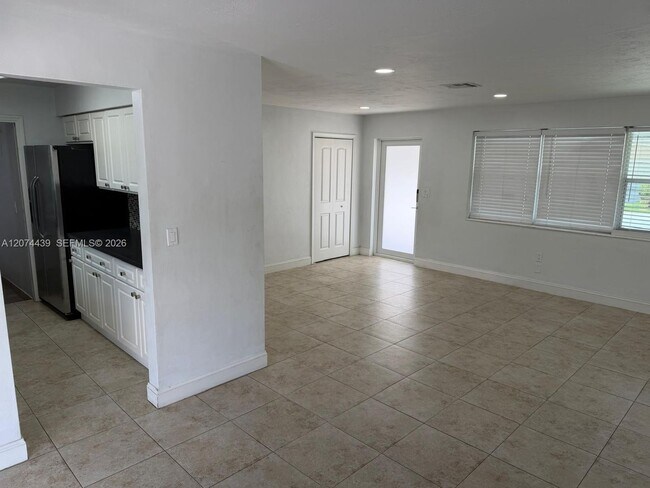 Foto del edificio - 1000 NW 76th Terrace