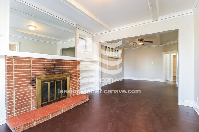 Building Photo - 3711 S Spring Ave