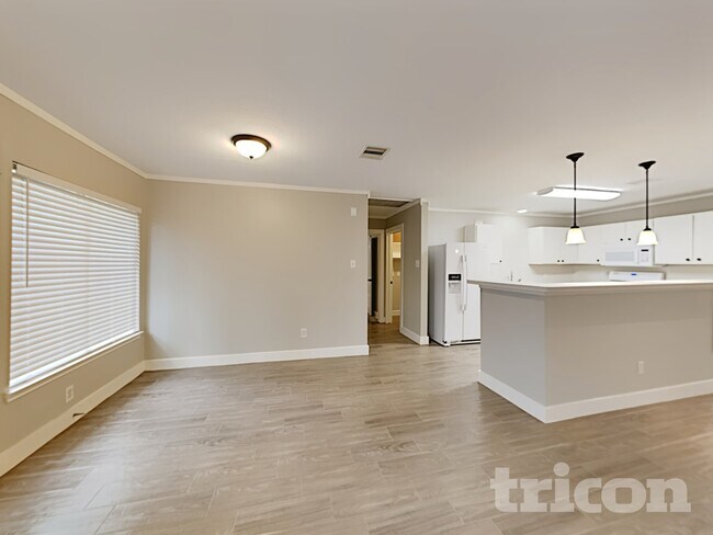 Foto del edificio - 21880 Silver Oak Ct