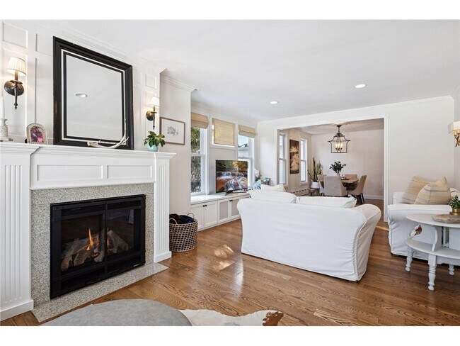 Foto del edificio - 5 Cooper Ave