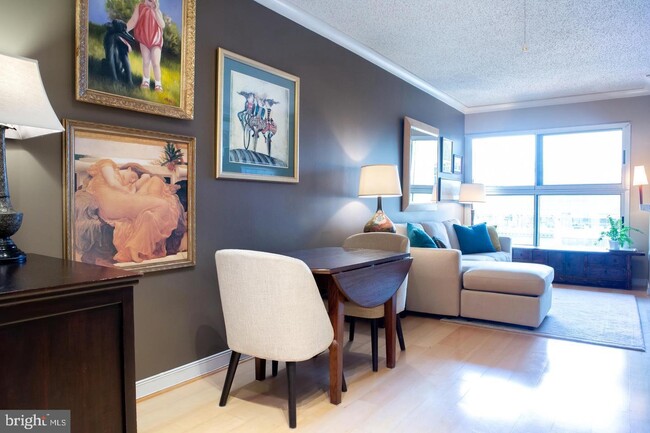 Dining Room - 777 7th St NW