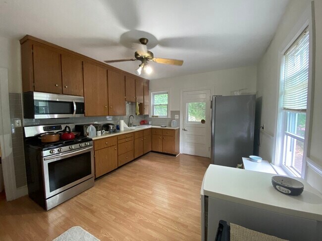 Foto del edificio - 89 Glen Rock Ave