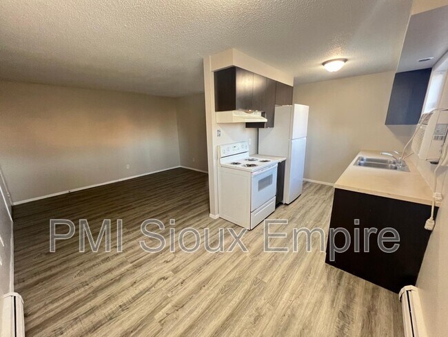 Foto del edificio - 440 S Western Ave