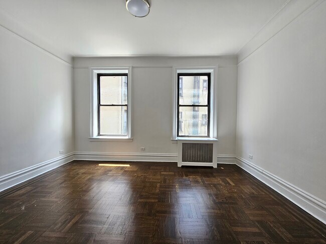 Foto del edificio - 206 W 104th St