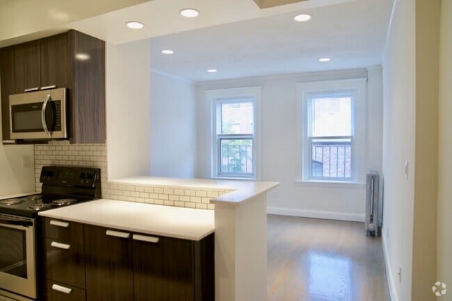 Building Photo - 32 Queensberry St