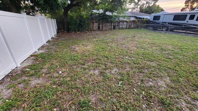 Foto del edificio - 404 NE 4th St