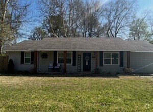 Building Photo - 1503 W Nettleton Ave