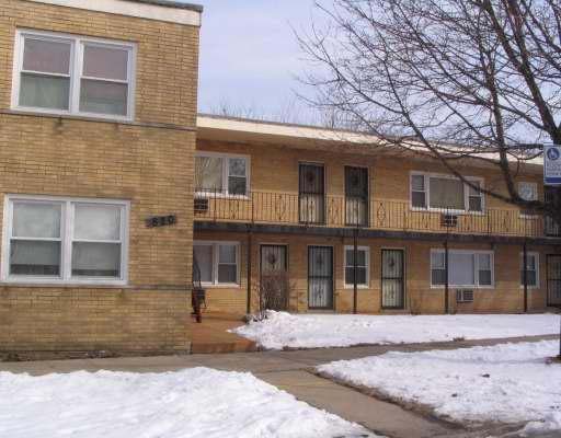 Primary Photo - 820 E 92nd St