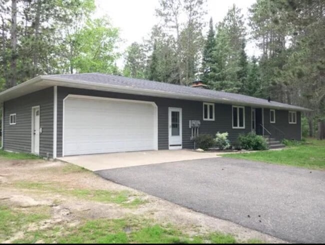 Building Photo - 4111 Woodberry Dr SE
