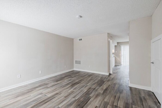 Foto del edificio - Affordable Living 20 Minutes from Everything Atlanta -2 Bedroom 2 1/2 Baths only $1300*