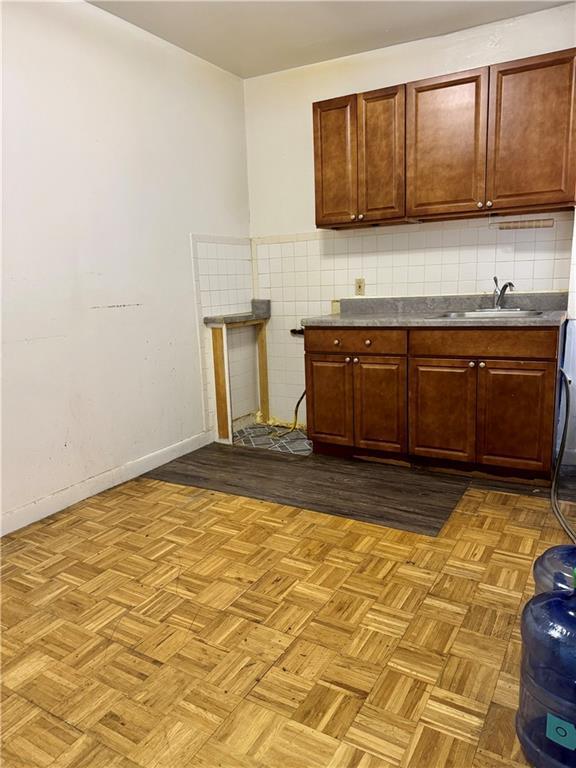 Foto del edificio - 883 E 165th St