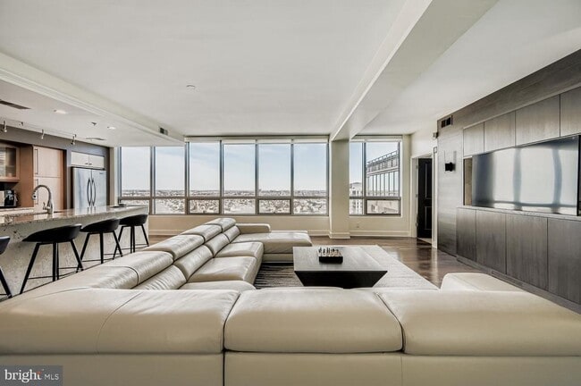 Building Photo - 675 President St